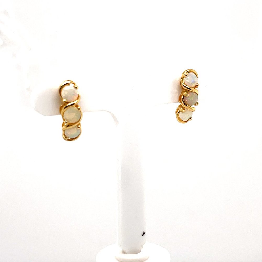 18K Yellow Gold Opal Earrings